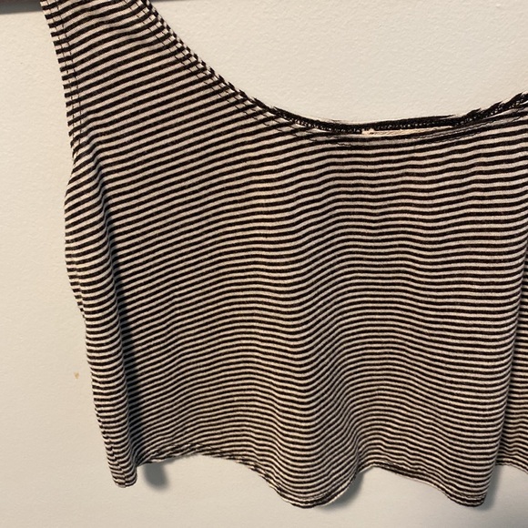 COPY - Black and White Striped Cropped Tank - Picture 3 of 4